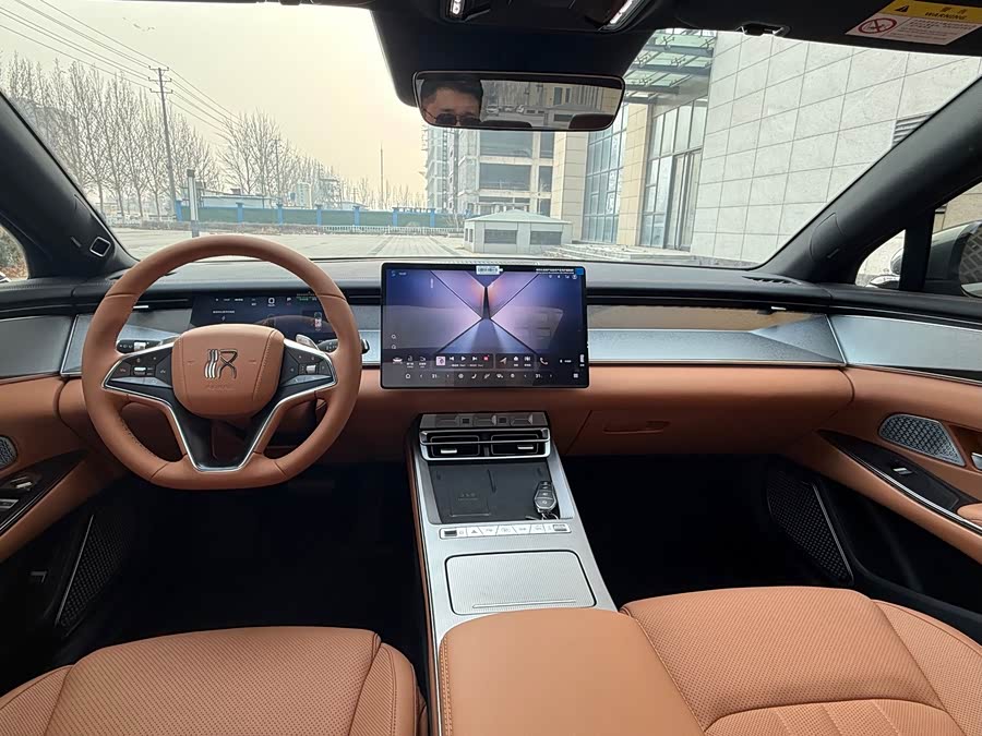 BYD Han 2025 car image #11