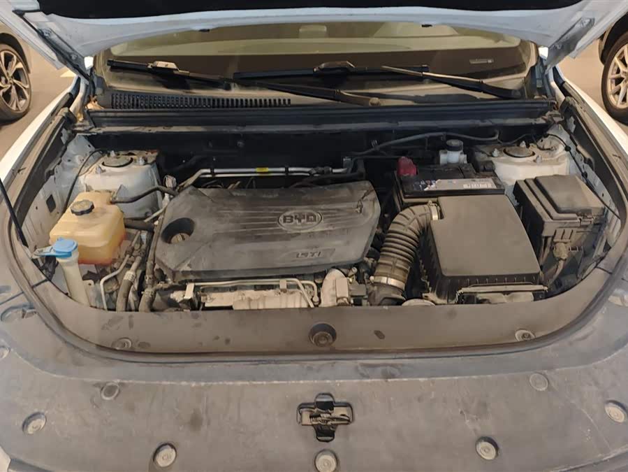 BYD Song Pro 2020 #11 BYD Song Pro 2020 car image #11