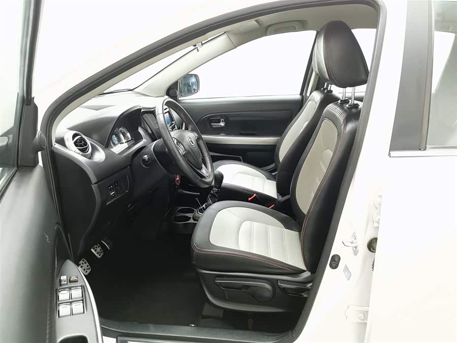 Great Wall M4 2014 car image #11