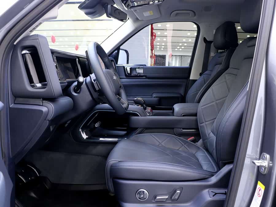 FangChengBao Leopard 5 2025 car image #11