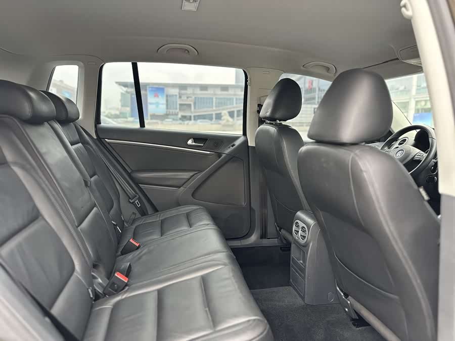 Volkswagen Tiguan 2014 immagine di auto #11