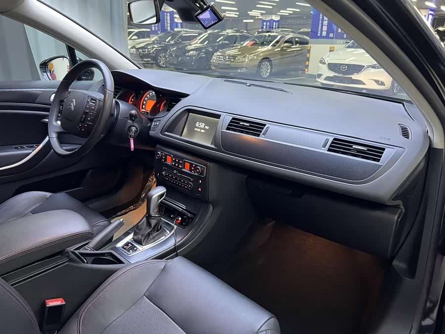 Citroen C5 2016 car image #11