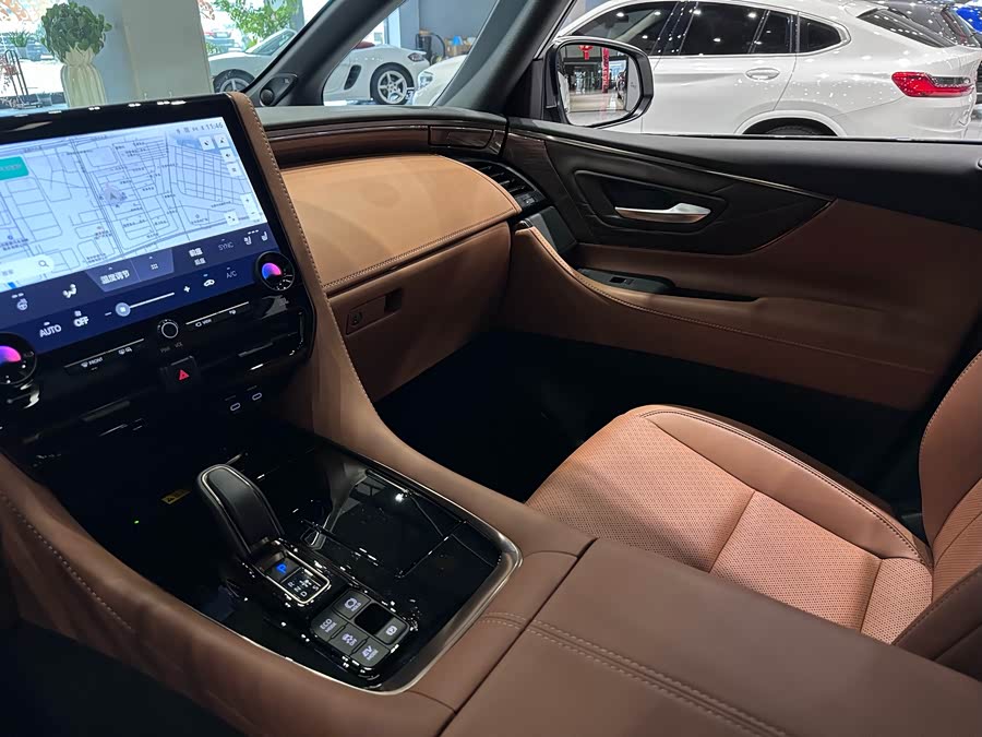 Toyota Vellfire 2024 #11 Toyota Vellfire 2024 صورة سيارة #11