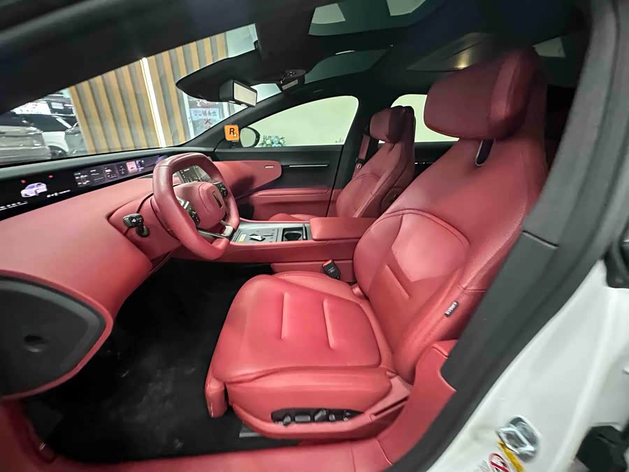 Avatr 12 2025 car image #11