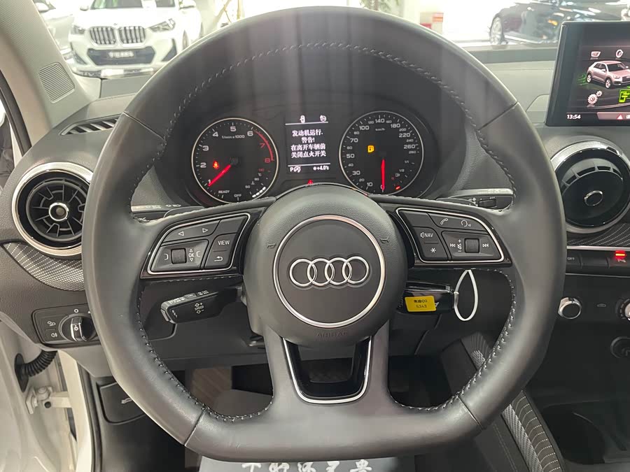 Audi Q2L 2022 #11 Audi Q2L 2022 car image #11