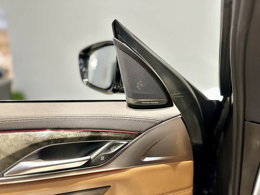 BMW 6 Series GT 2022 car image #11