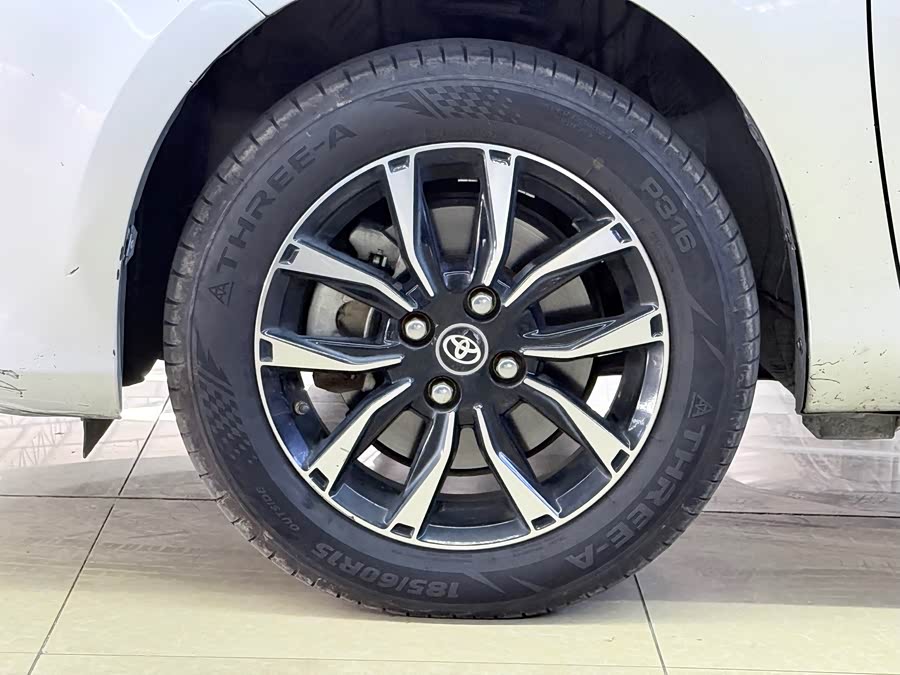 Toyota Yaris L Zhixiang 2021 صورة سيارة #11