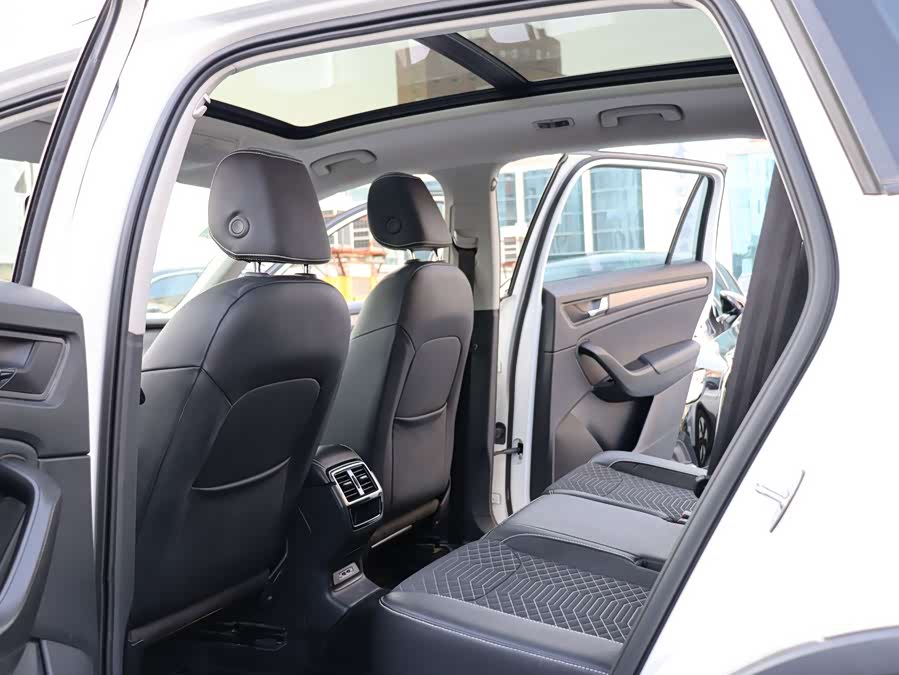 Skoda Kodiaq 2017 car image #11