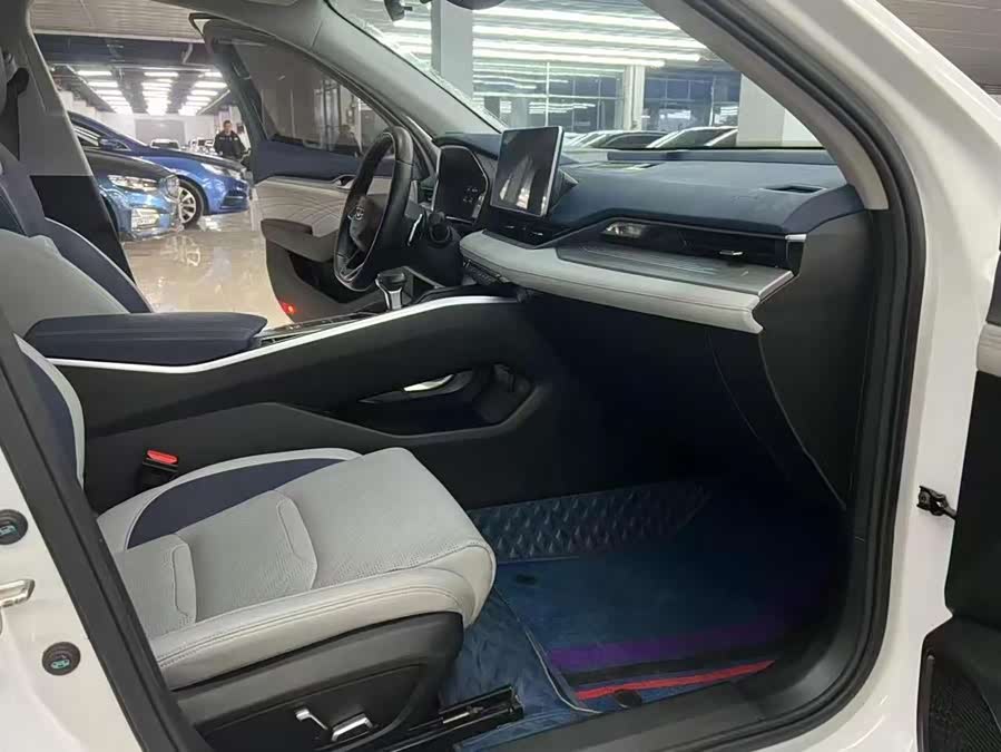 GEELY Preface 2020 #11 GEELY Preface 2020 car image #11