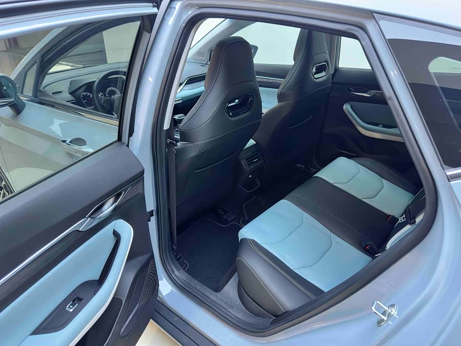 GEELY Emgrand S 2022 immagine di auto #11