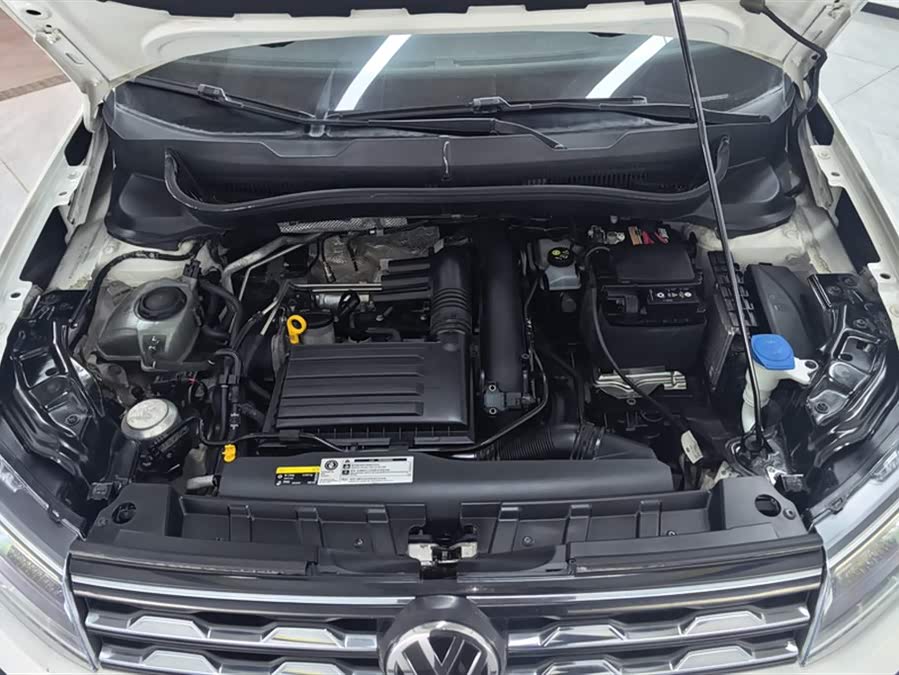 Volkswagen T-Cross 2019 #11 Volkswagen T-Cross 2019 car image #11