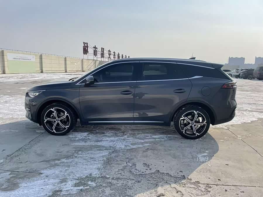 BYD Tang 2022 car image #11