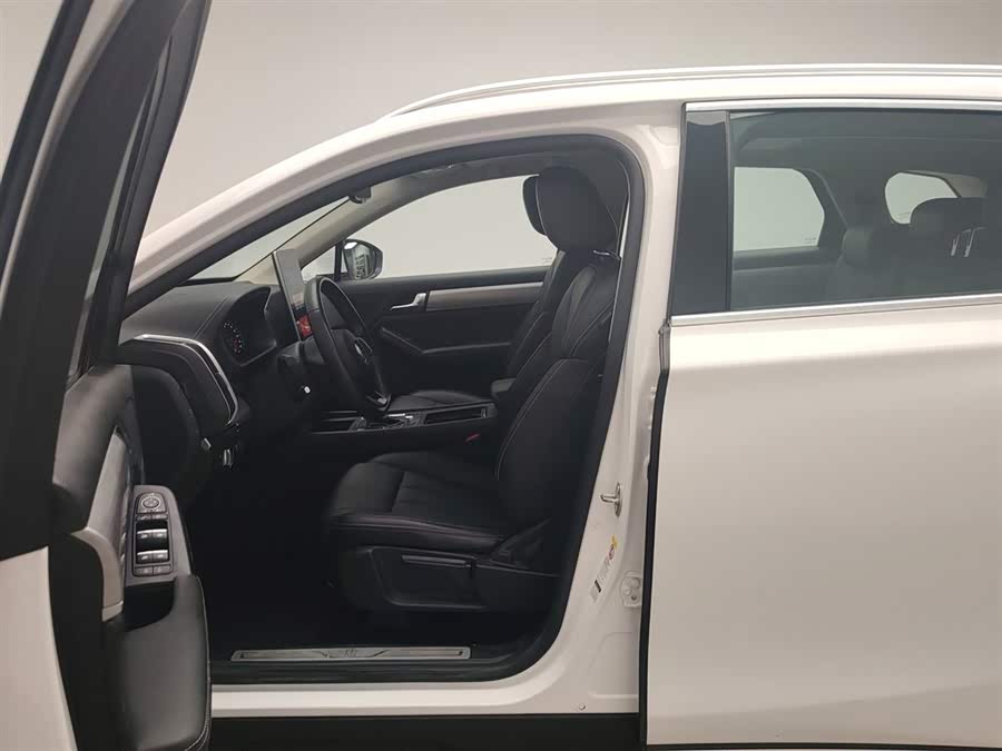 BYD Tang 2018 изображение автомобиля #11