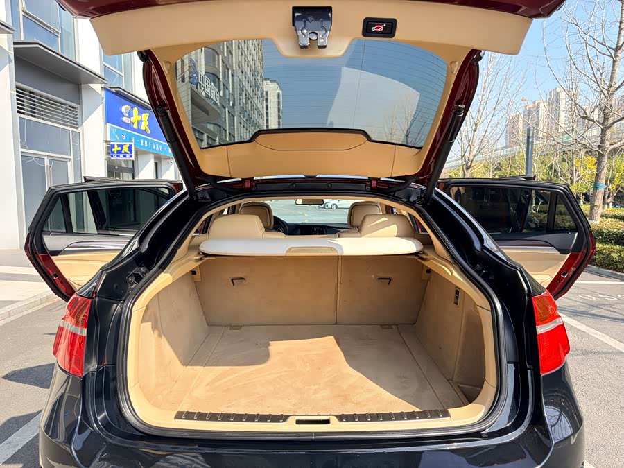 BMW X6 2012 car image #11