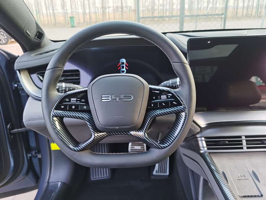 BYD Seal 07 DM-i 2024 car image #11