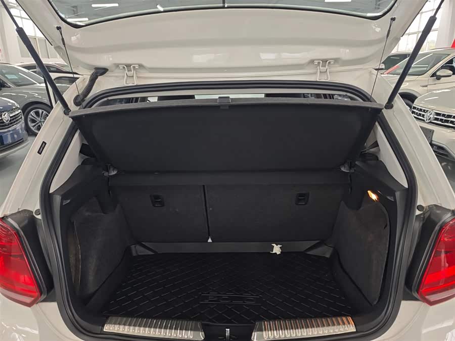 Volkswagen Polo 2018 immagine di auto #11