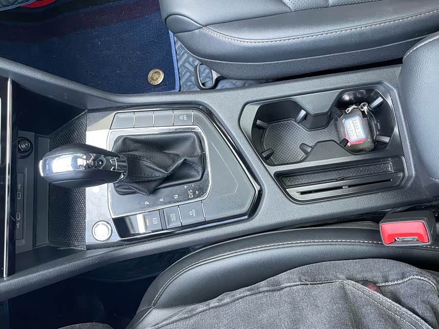 Volkswagen Tharu 2022 car image #11