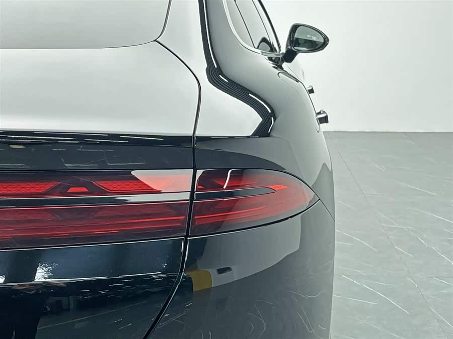 Denza Z9 2024 car image #11