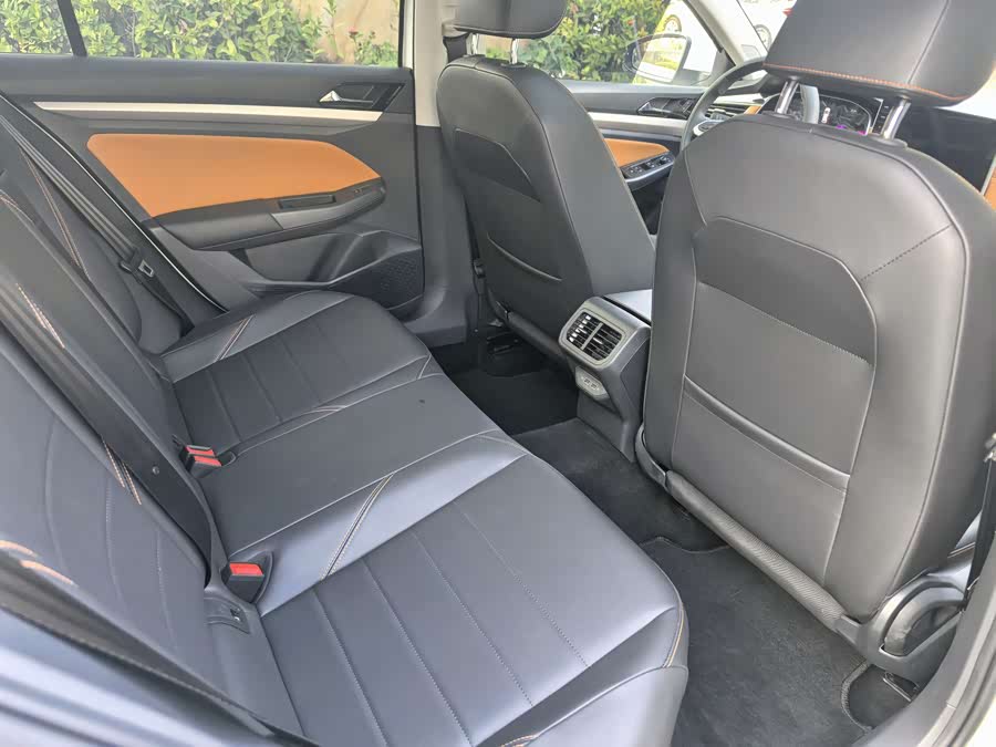 Volkswagen Bora 2024 imagem de carro #11