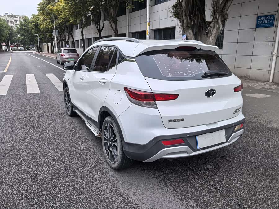 Soueast DX3 2018 car image #11