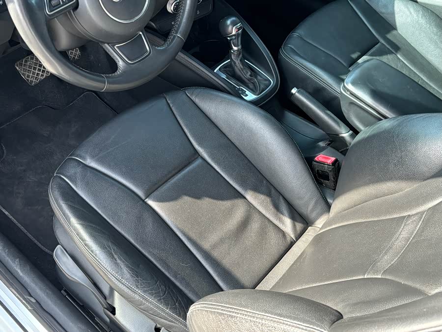 Audi A1 2014 car image #11