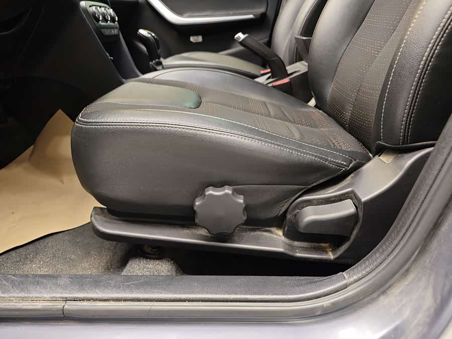 Chery Tiggo 3x 2018 car image #11