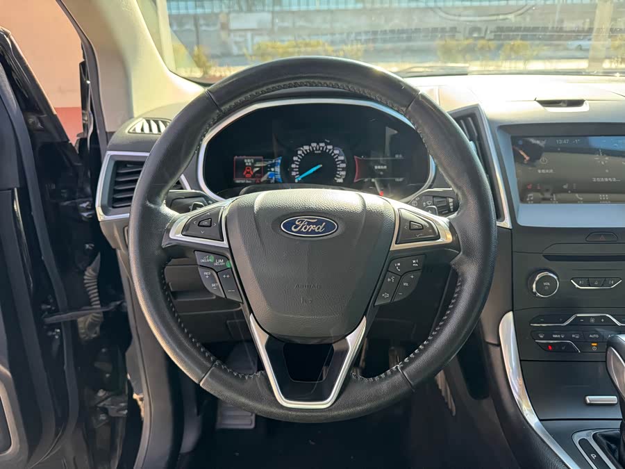 Ford Edge 2017 изображение автомобиля #11