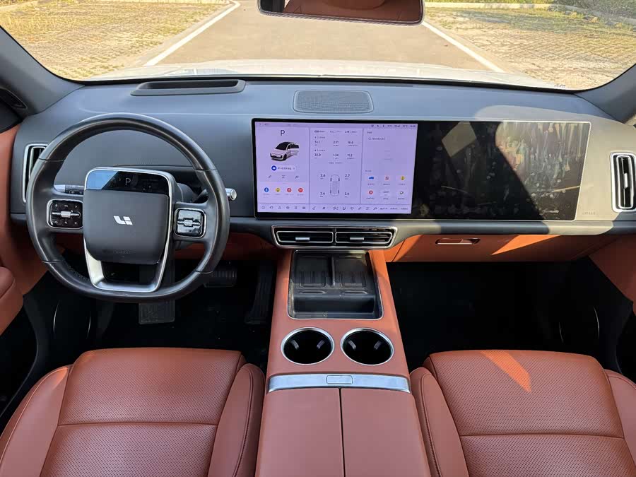 Li L6 2024 imagen de coche #11