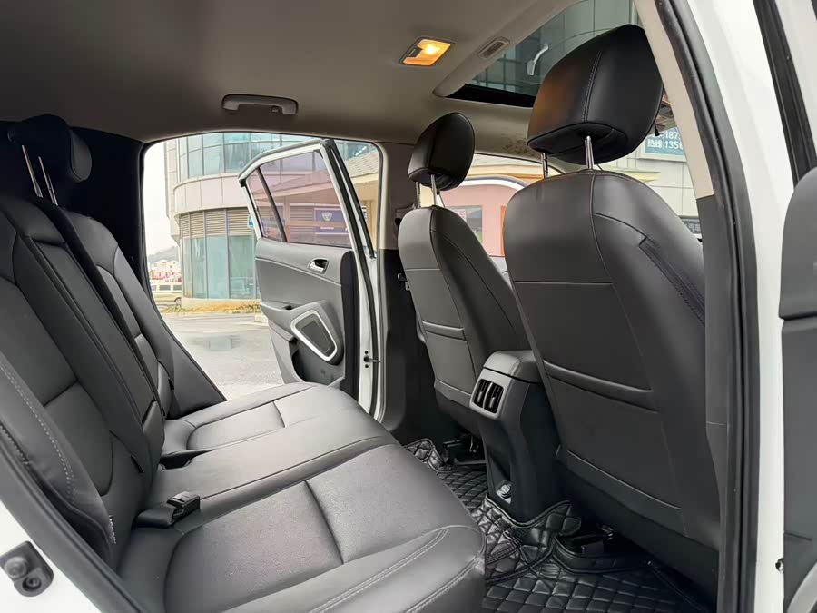 Hyundai ix35 2019 car image #11
