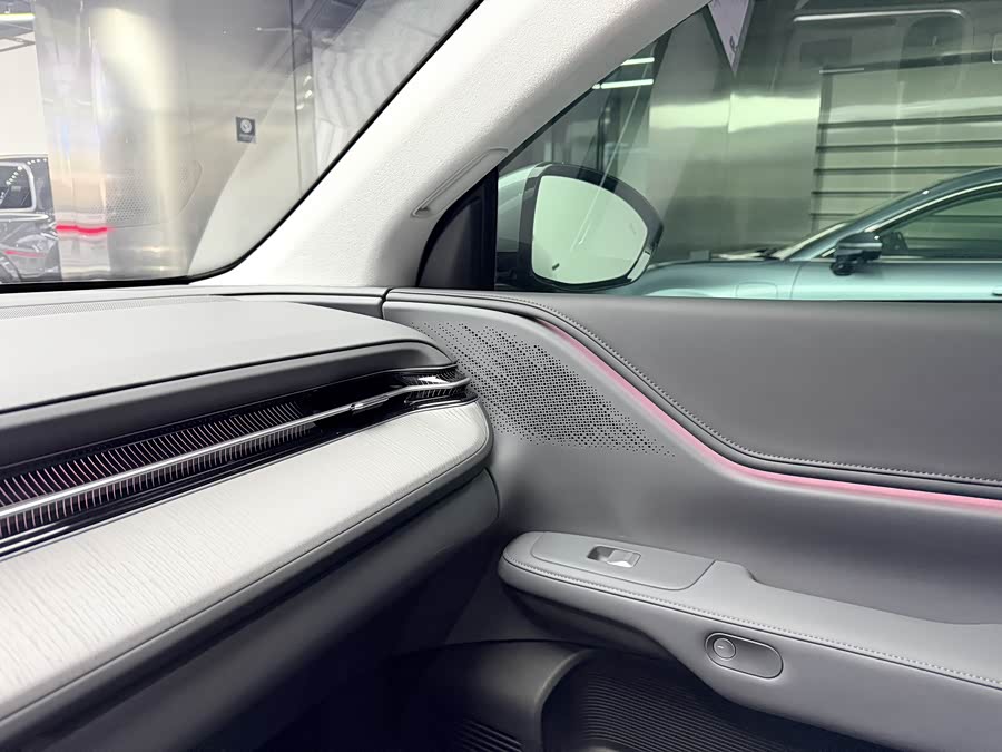 Xpeng G6 2025 #11 Xpeng G6 2025 car image #11