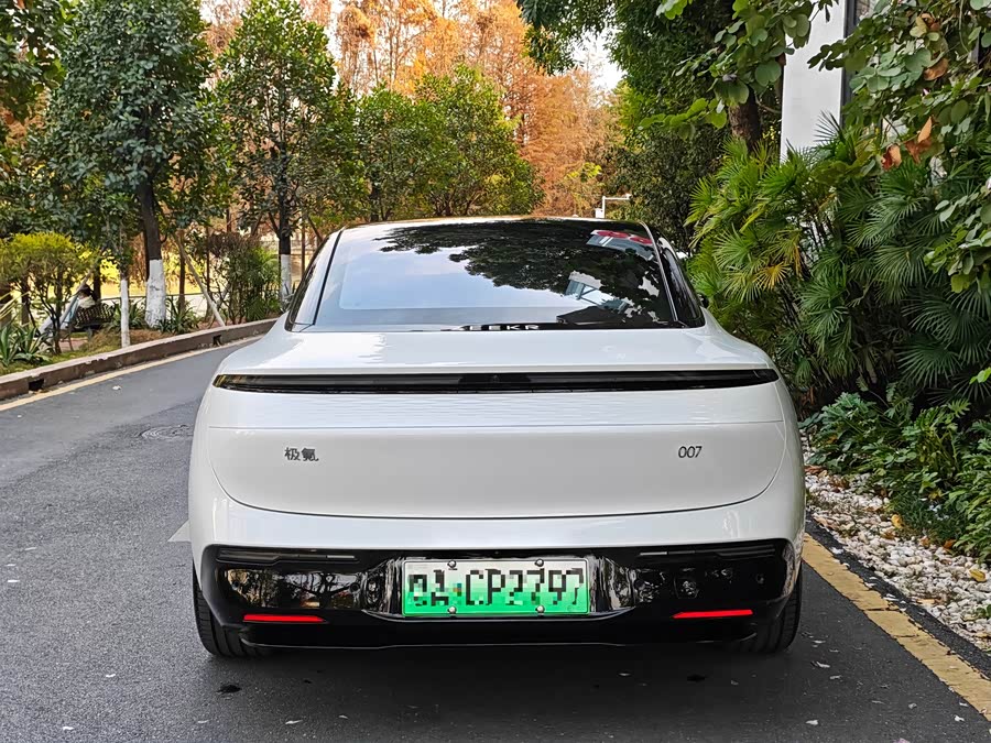 极氪 极氪007 2024 汽车图片 #11