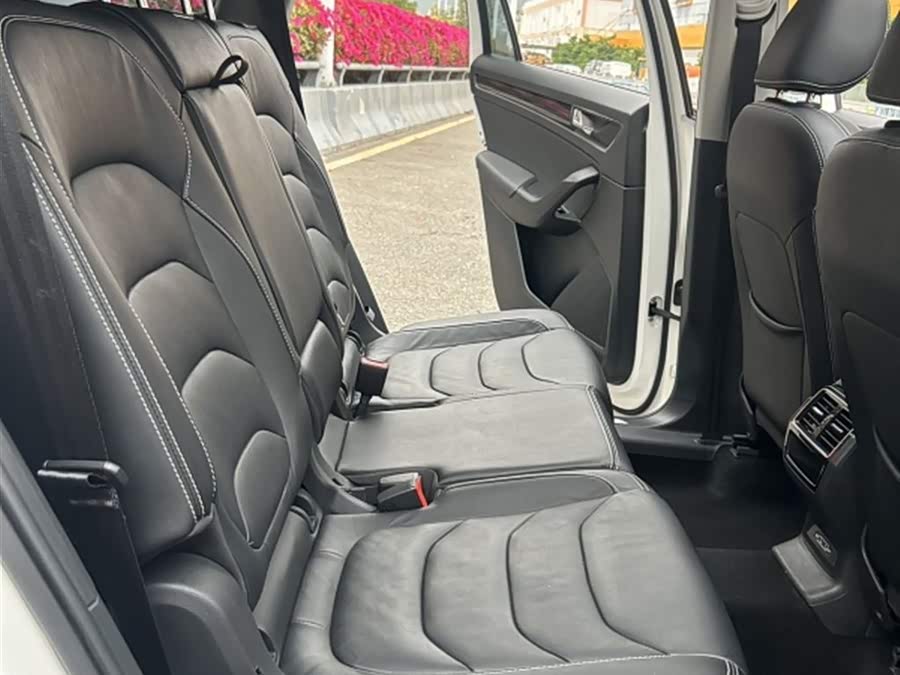 Skoda Kodiaq 2017 #11 Skoda Kodiaq 2017 car image #11