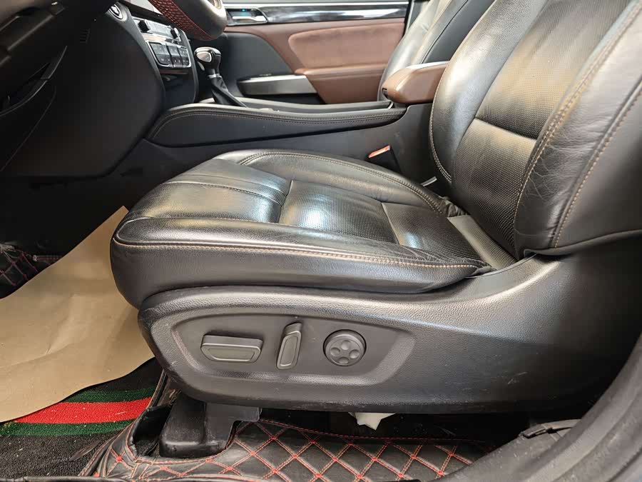 GAC Trumpchi GS8 2017 car image #11