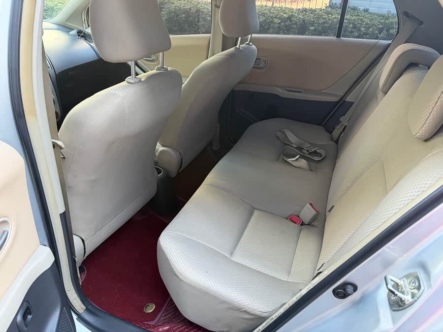 Toyota Yaris 2009 imagem de carro #11