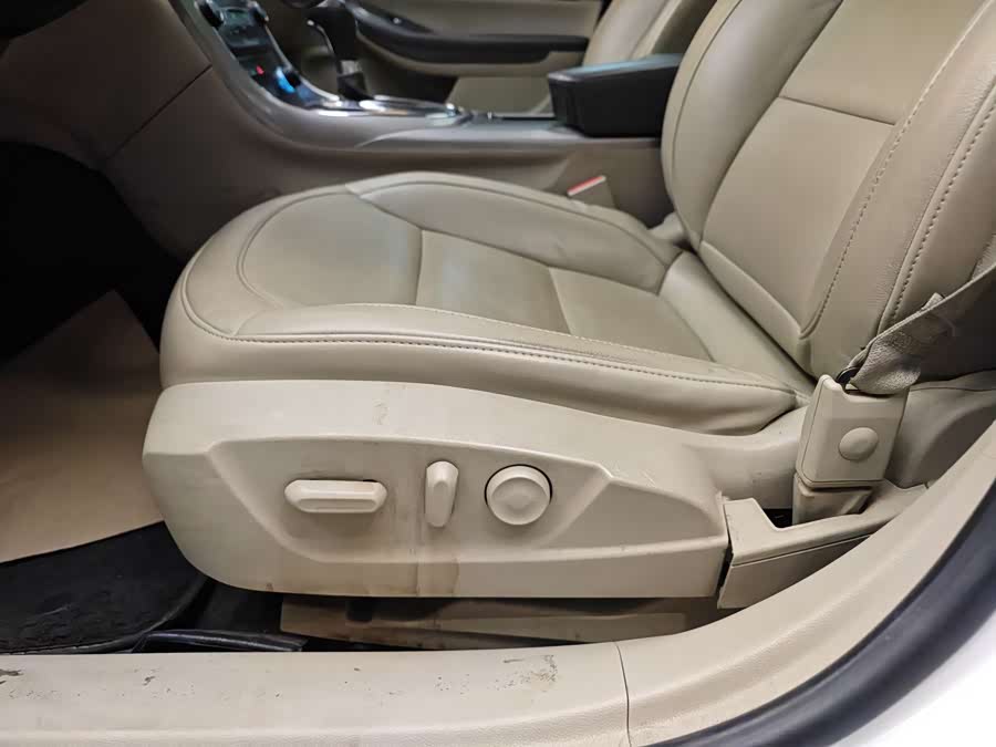 Chevrolet Malibu 2013 car image #11