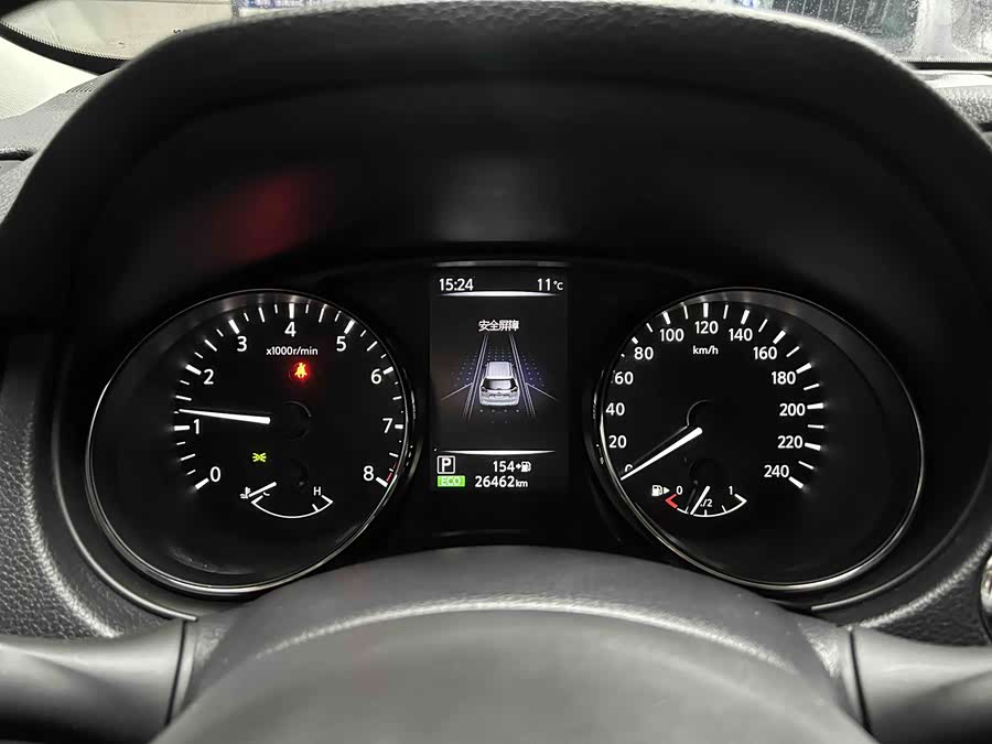 Nissan X-Trail 2023 immagine di auto #11