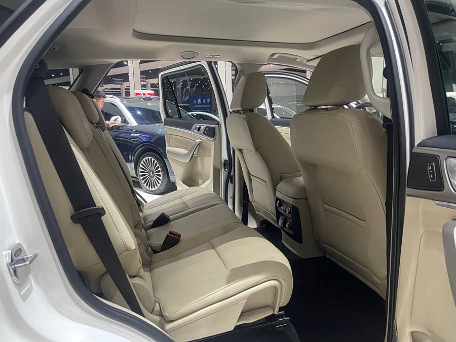 Ford Everest 2020 car image #11