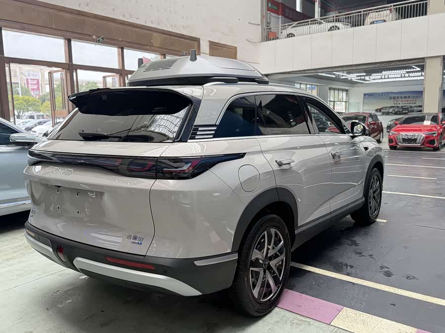 BYD Sea Lion 07 DM-i 2025 car image #11