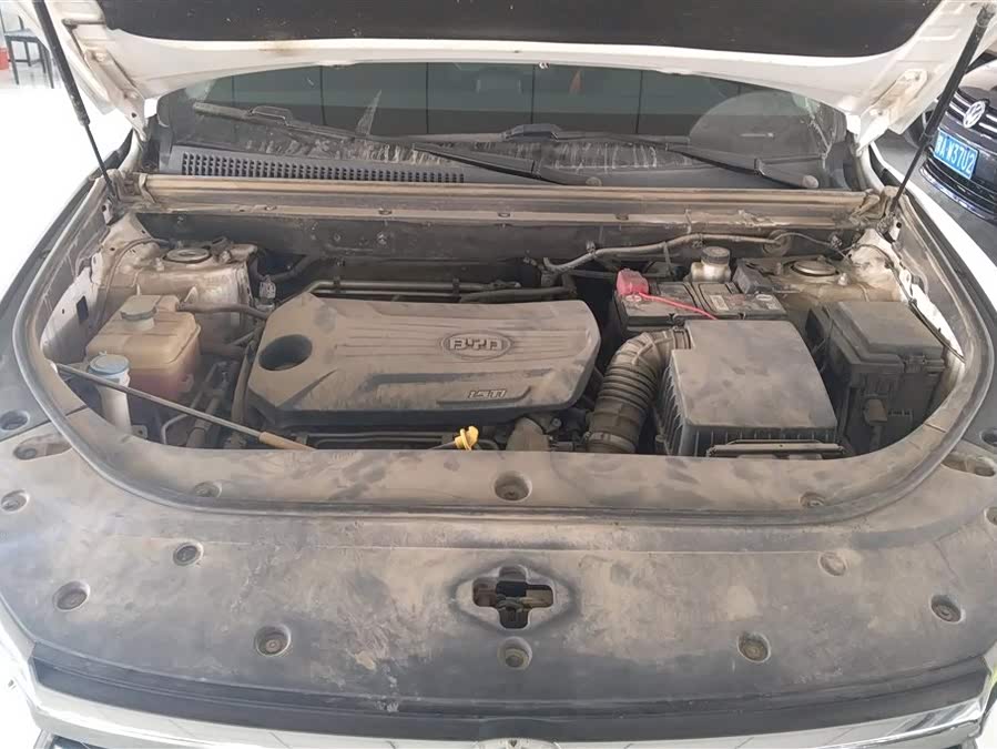 BYD Song Pro 2019 #11 BYD Song Pro 2019 car image #11