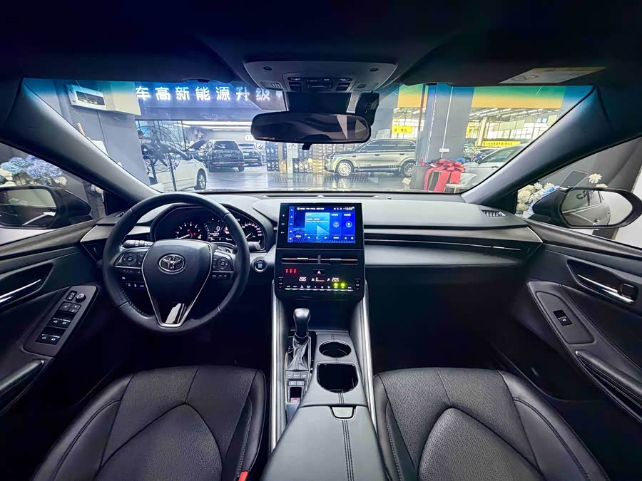 Toyota Avalon 2022 car image #11