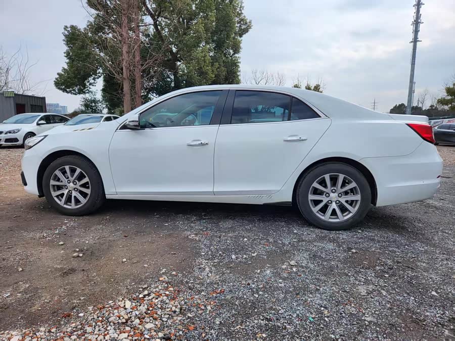 Chevrolet Malibu 2017 car image #11