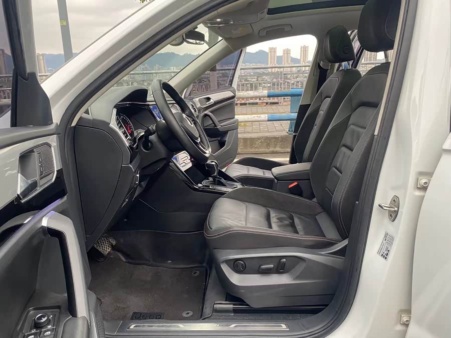 Volkswagen Tayron 2020 car image #11