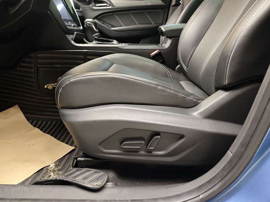 Roewe RX5 2019 изображение автомобиля #11