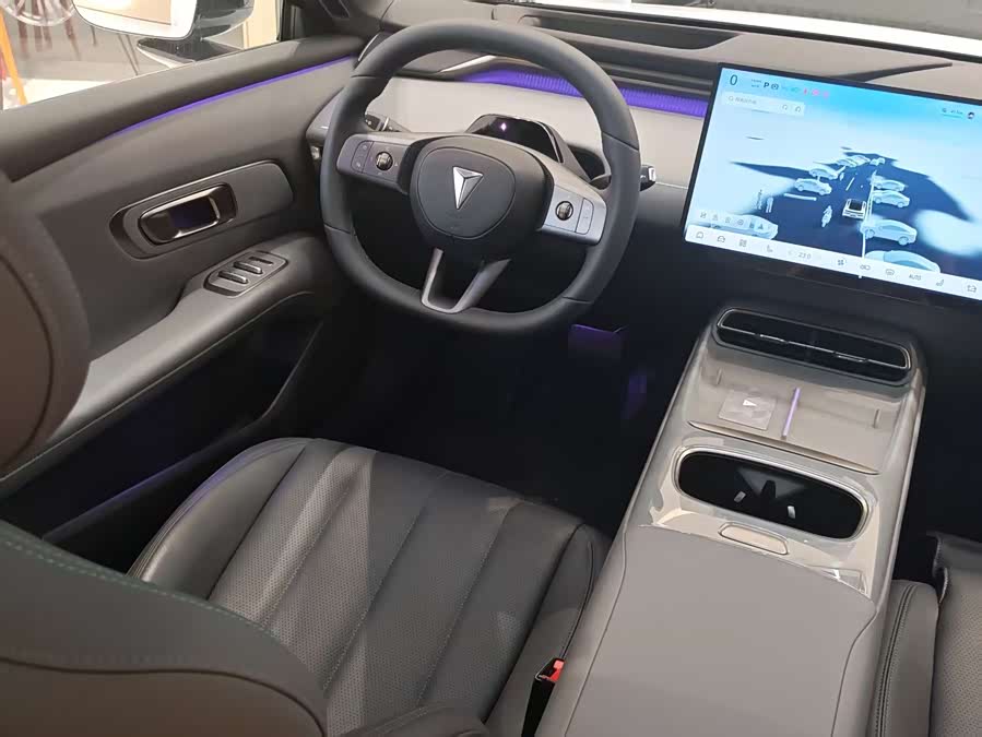 Deepal L06 2026 imagem de carro #11