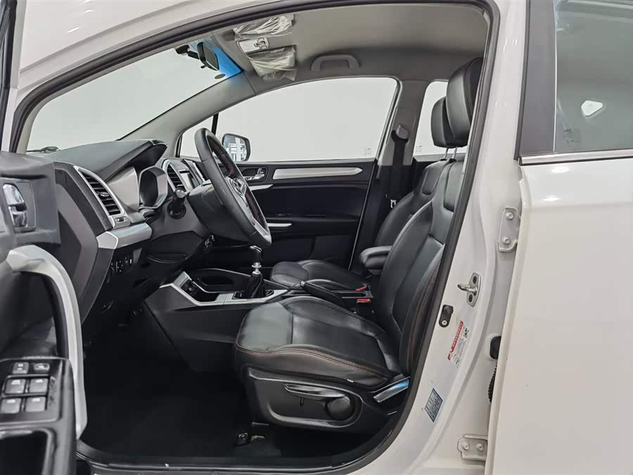 JAC 2016 #11 JAC 2016 car image #11