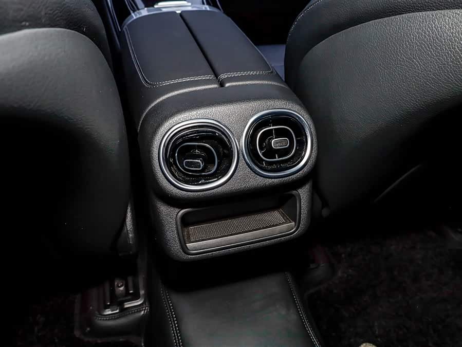 Mercedes-Benz GLC Coupe 2025 car image #11