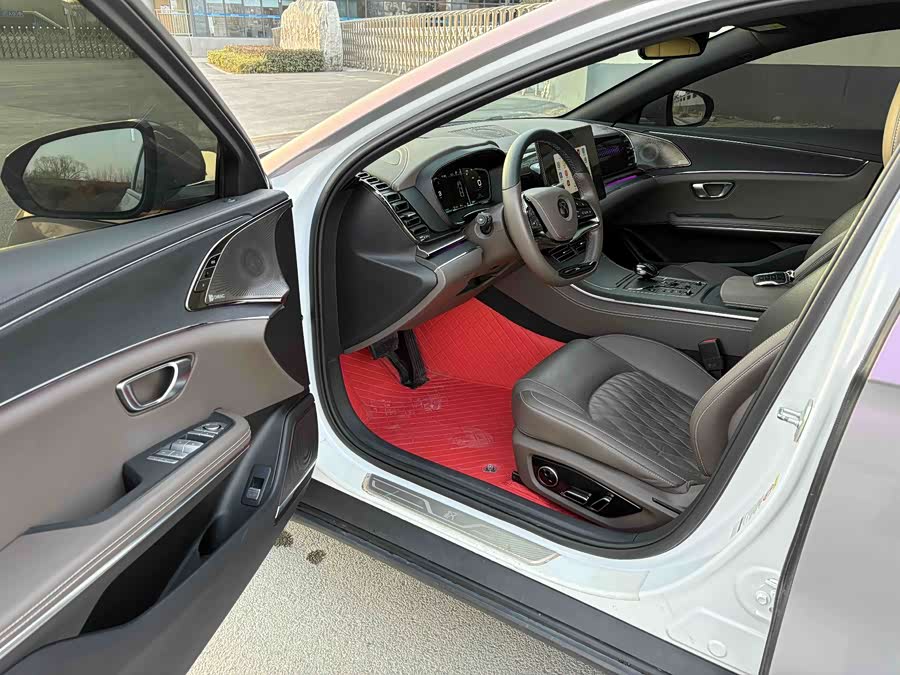 BYD Han 2021 car image #11