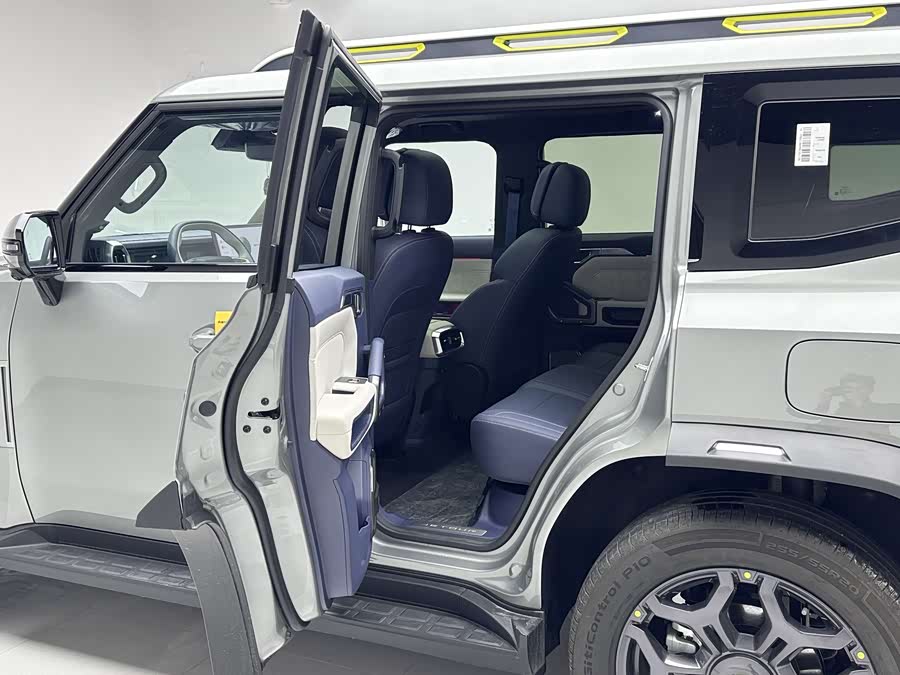 Jetour T2 2025 car image #11