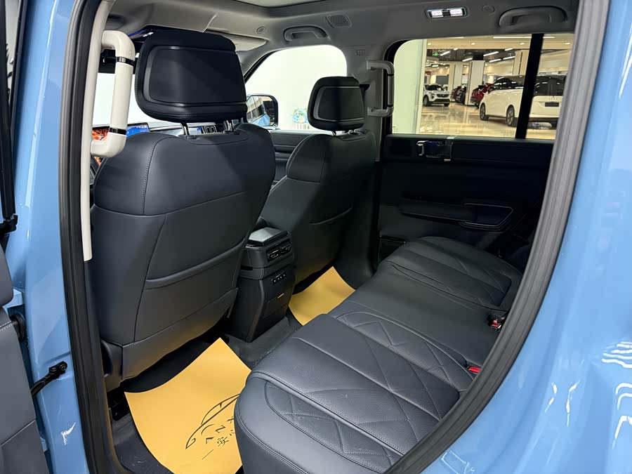 FangChengBao Leopard 5 2025 car image #11