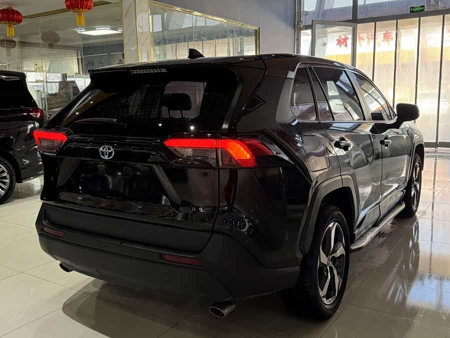 Toyota RAV4 Hybird E+ 2021 immagine di auto #11